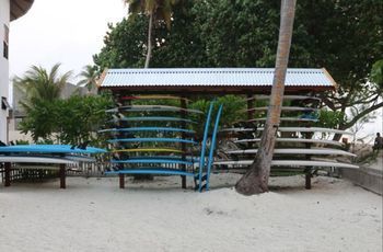 Cokes Surf Camp Hotel Тулусдоо Екстериор снимка